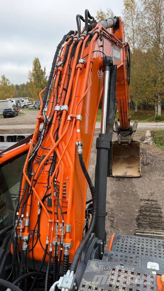 Doosan DX340LC-5 + 3D Roomikekskavaatorid