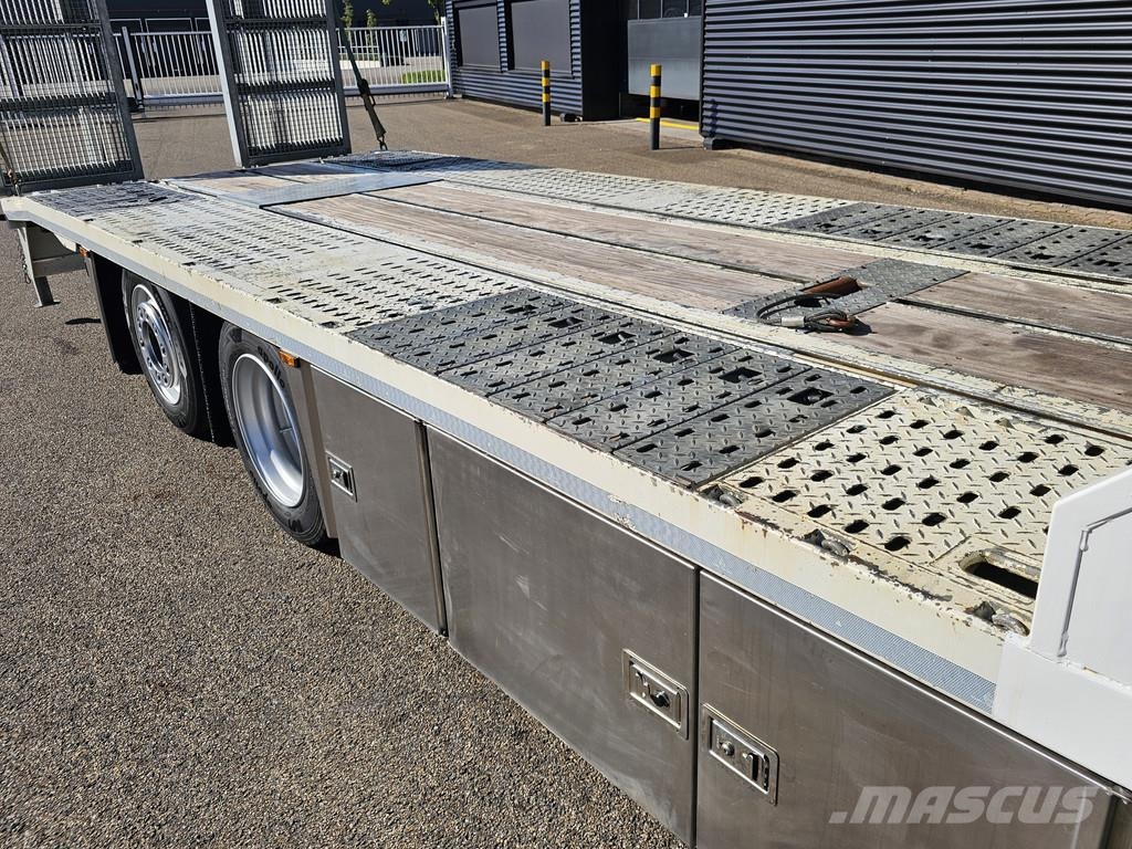 DAF XF 530 6x2 / OPRIJ - MACHINE TRANSPORT Recovery vehicles