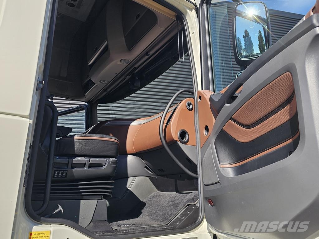 DAF XF 530 6x2 / OPRIJ - MACHINE TRANSPORT Recovery vehicles