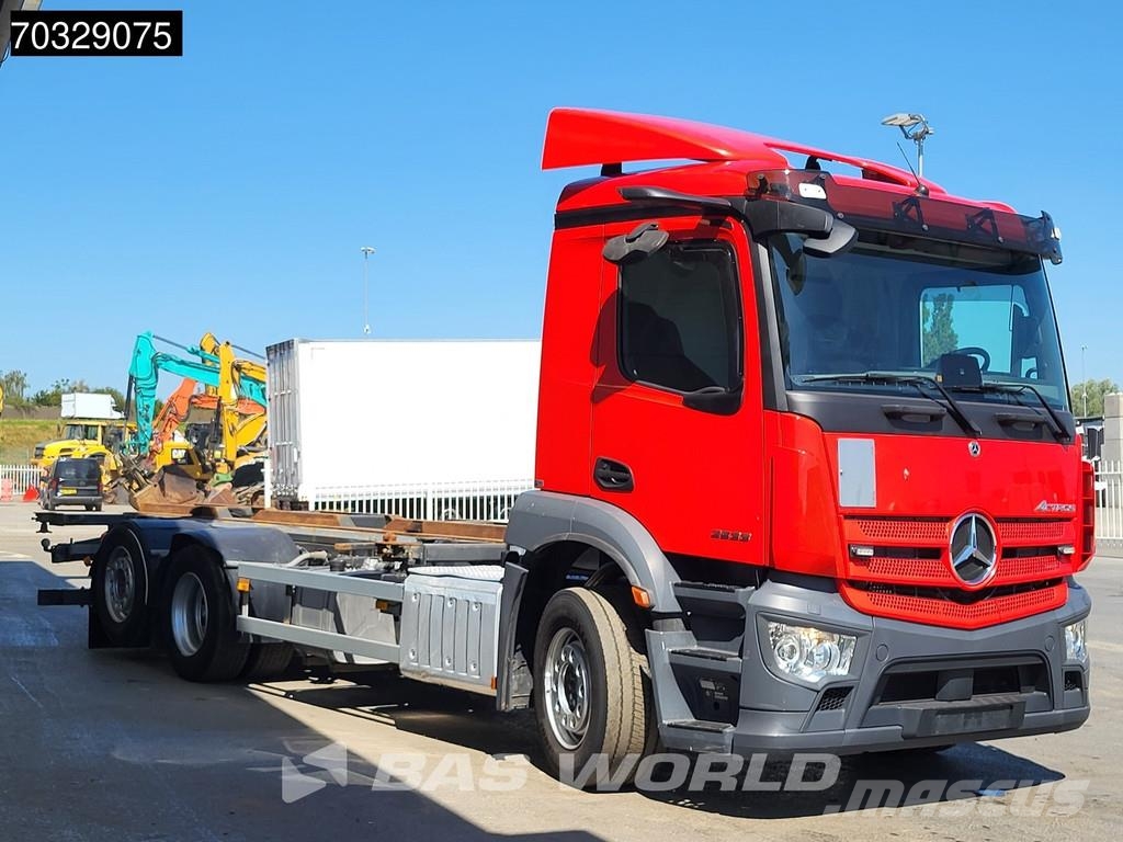 Mercedes-Benz Actros 2533 6X2 LOW Mileage! Lifting BDF system Li Camiones desmontables
