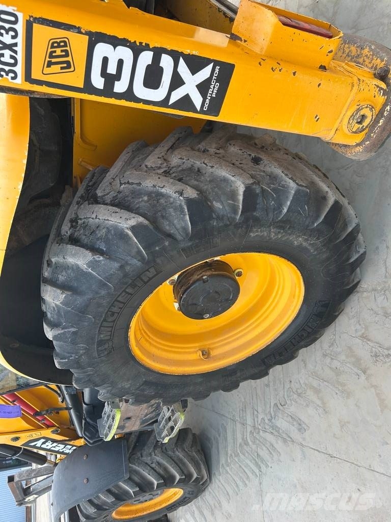JCB 3CX CONTRACTOR PRO Buldoexcavatoare