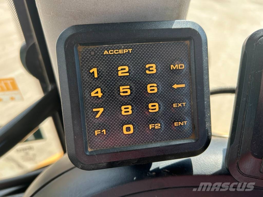 JCB 3CX CONTRACTOR PRO Buldoexcavatoare