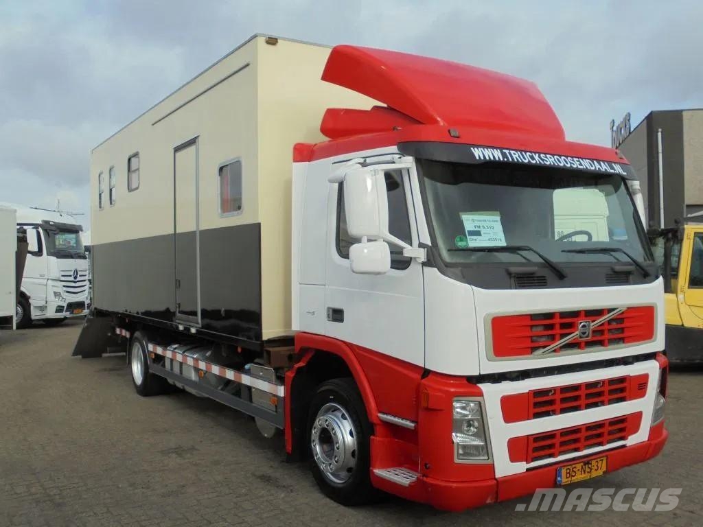 Volvo FM 9.310 + Euro 5 + Manual + Horse transport Автотранспорт для перевезення тварин
