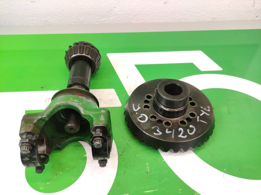 John Deere 3400 Rear axle bevel gear ZF 4475305509 الشاسيه والتعليق