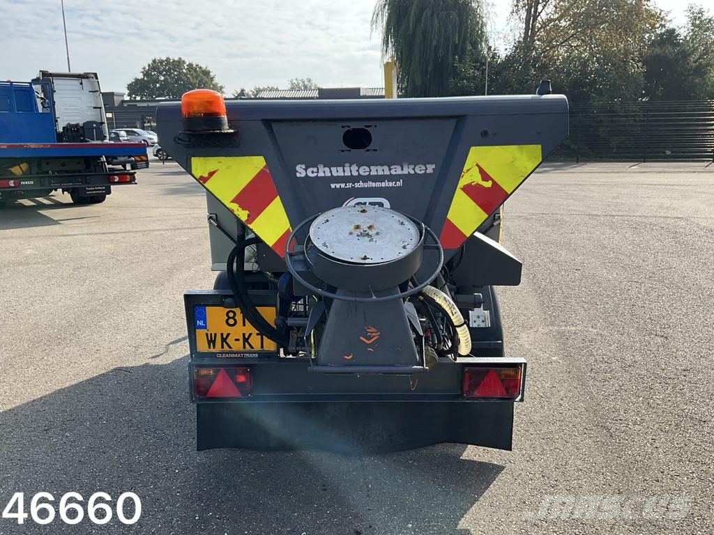 Hotra 2-assige aanhangwagen met Epoke zoutstrooier Overige aanhangers