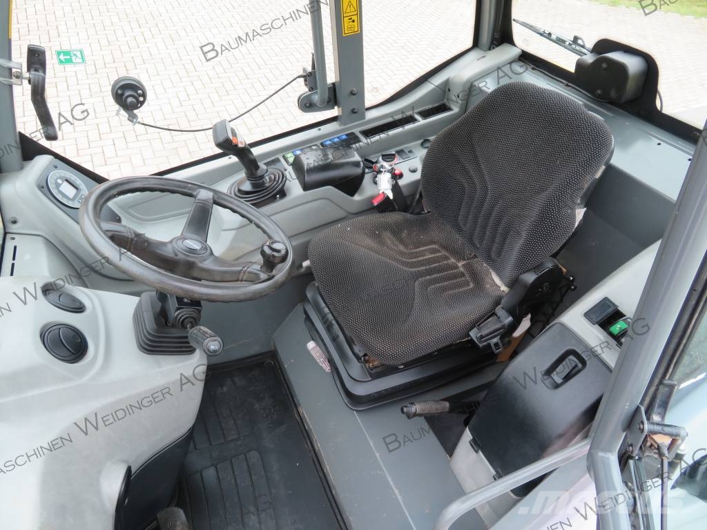 Kramer 5075 لوادر بعجل