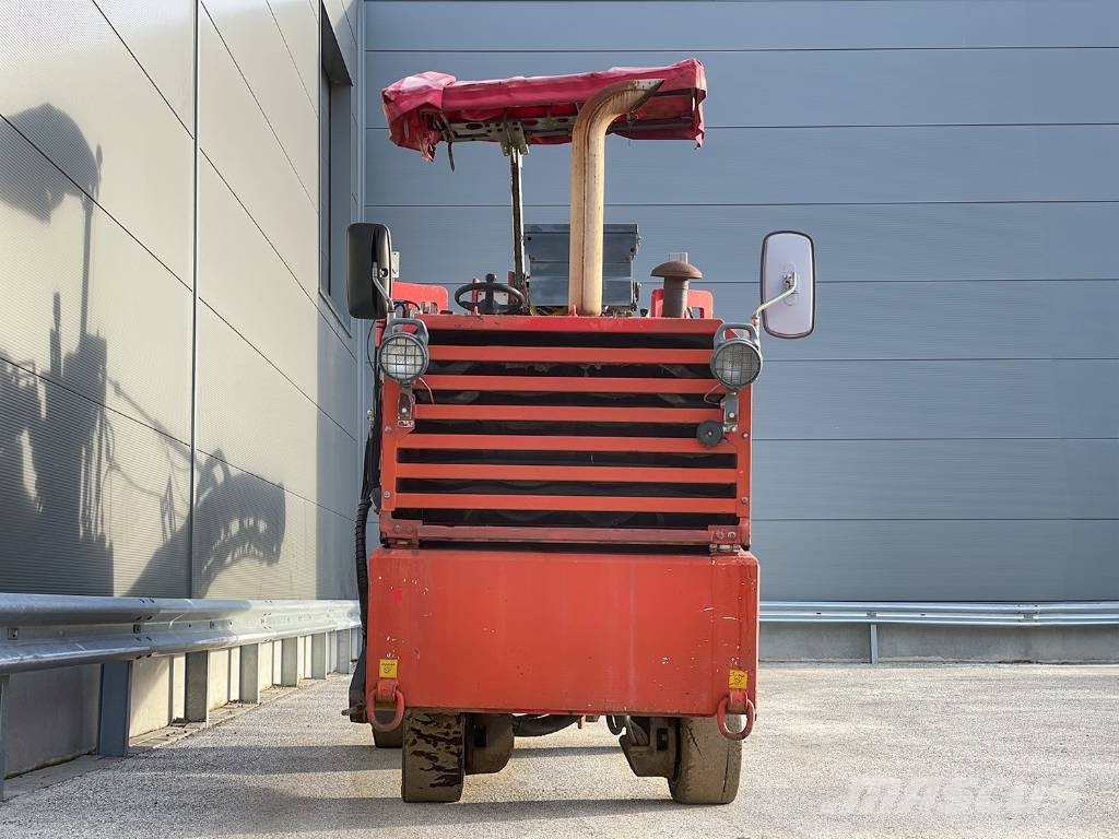Wirtgen W 600 DC Asphalt cold milling machines