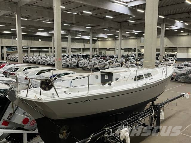 Volvo L90M  Marieholm IF26 classic sailingyacht 轮式装载机