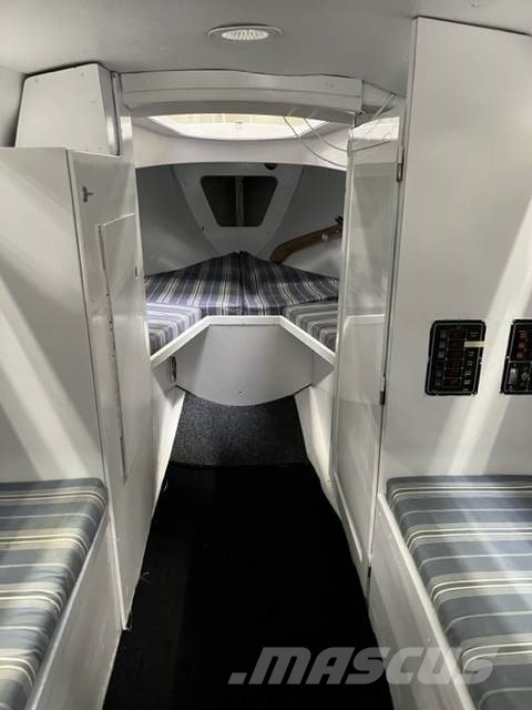 Volvo L90M  Marieholm IF26 classic sailingyacht 轮式装载机