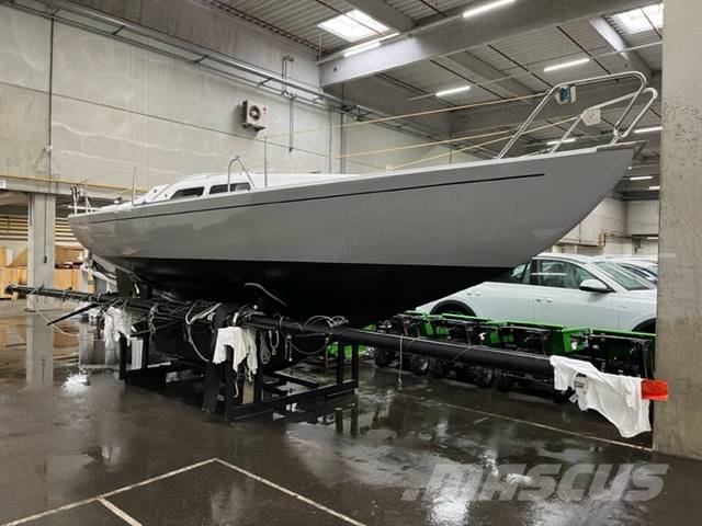 Volvo L90M  Marieholm IF26 classic sailingyacht 轮式装载机