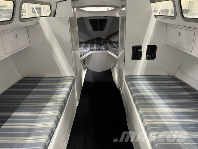 Volvo L90M  Marieholm IF26 classic sailingyacht 轮式装载机