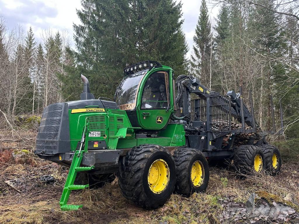 John Deere 1210 G Kihordók