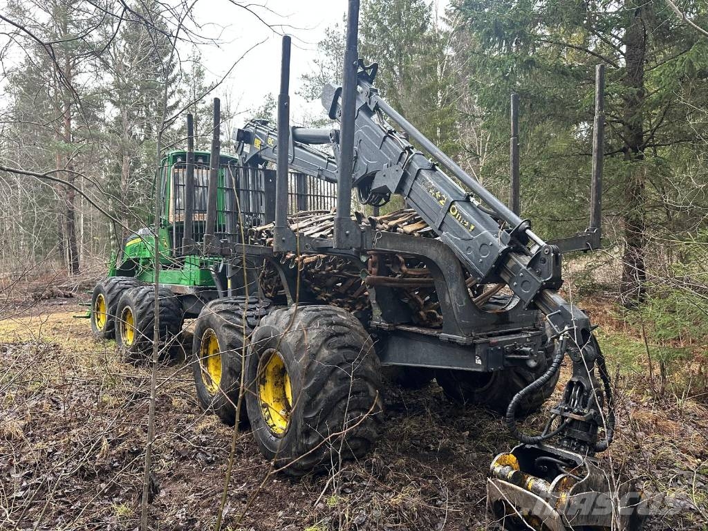 John Deere 1210 G Kihordók