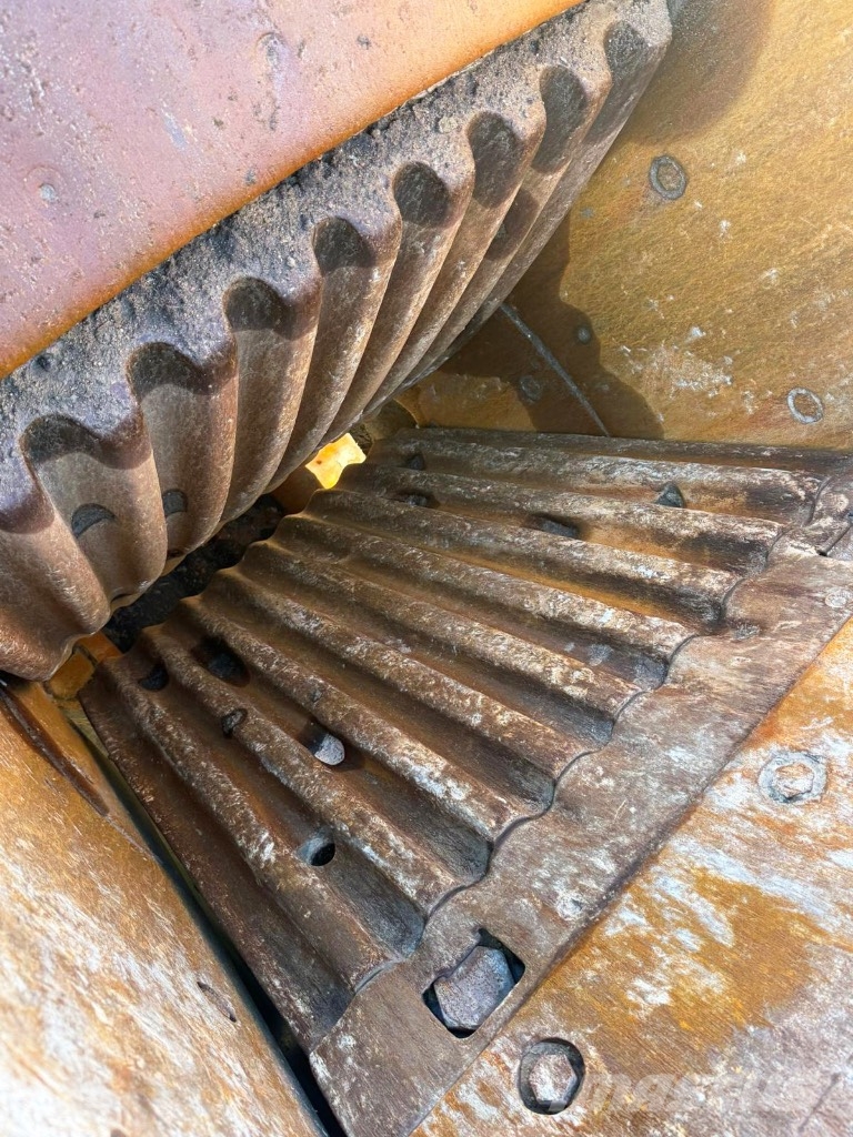 McCloskey J40 الكسارات المتنقلة