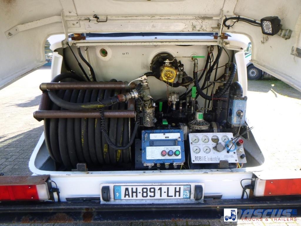 Renault Premium 270.19 4x2 gas tank 18.8 m3 Tankwagen