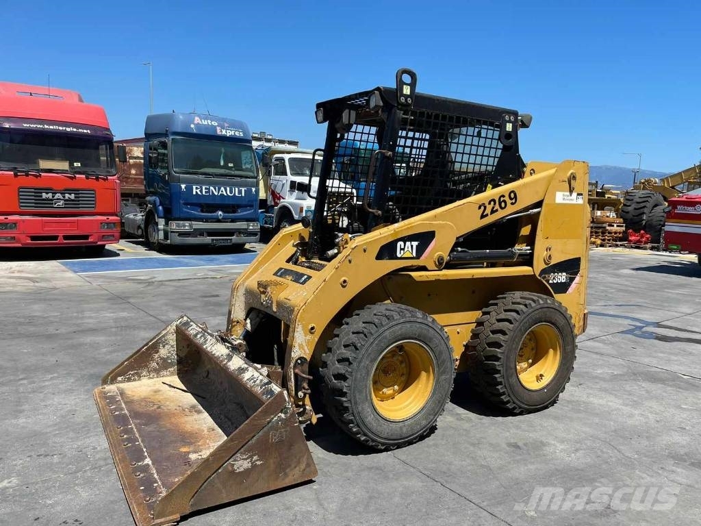 CAT 236 B Ładowarki burtowe