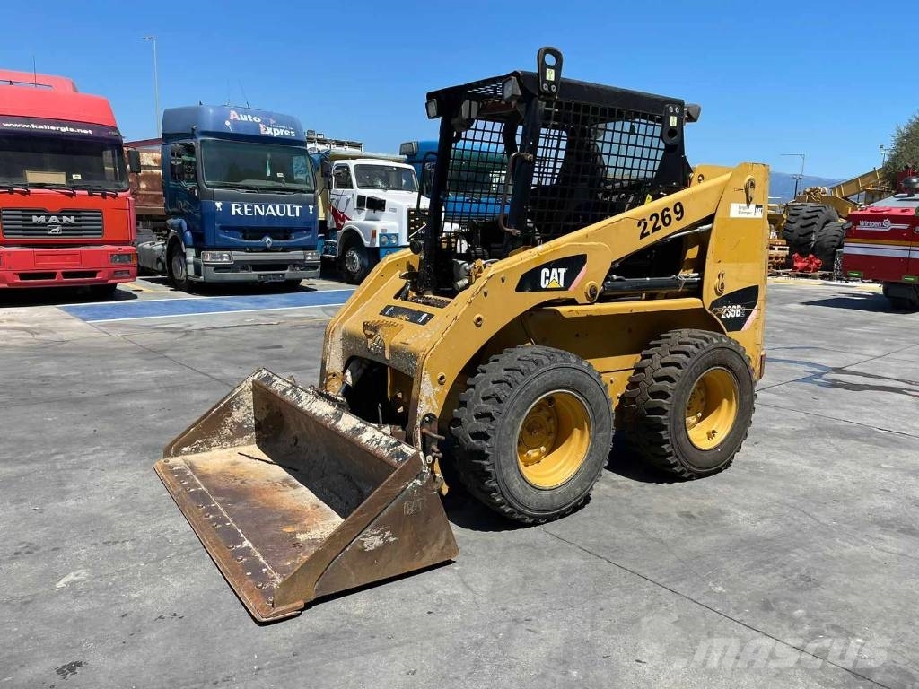 CAT 236 B Ładowarki burtowe