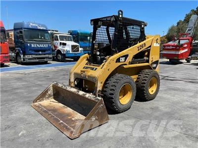 CAT 236 B Ładowarki burtowe