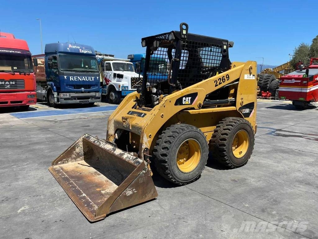 CAT 236 B Ładowarki burtowe