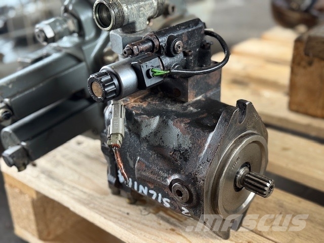 Liebherr R 934 B Cooling PUMP Hydraulik
