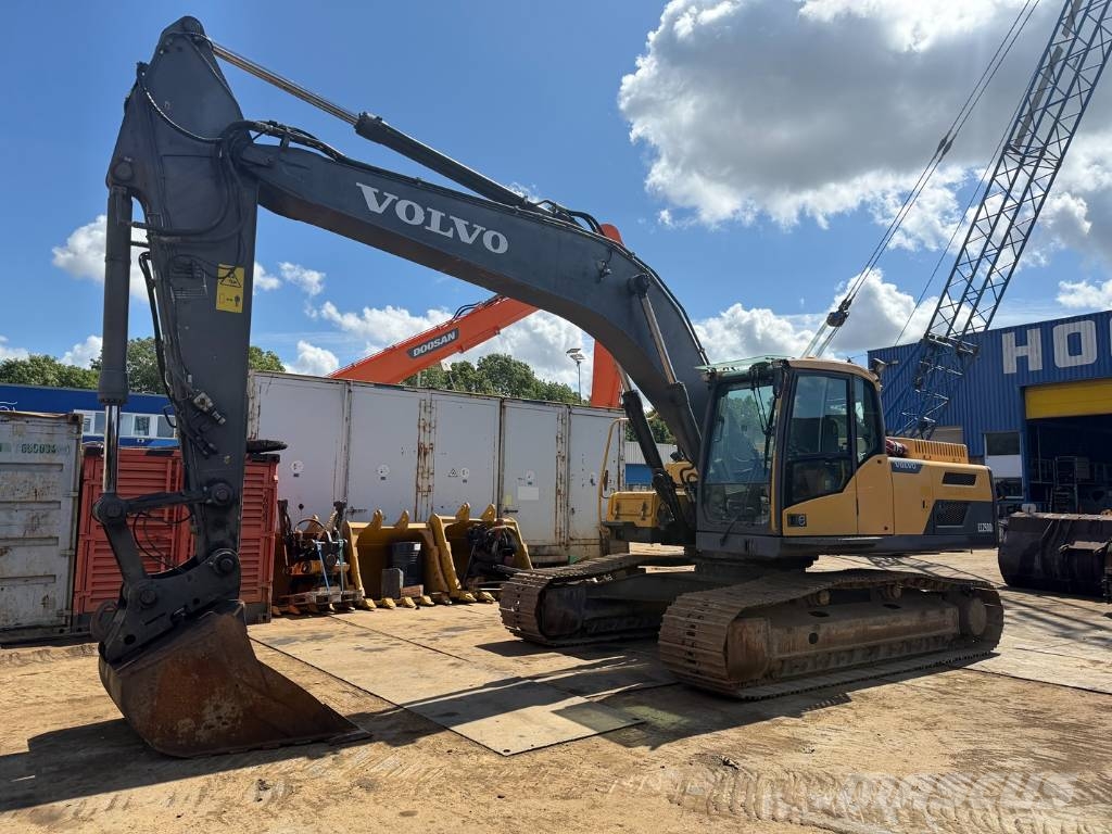 Volvo EC 250 D L Excavadoras sobre orugas