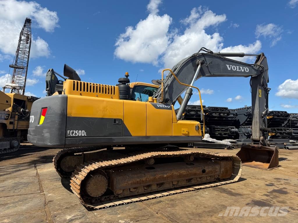 Volvo EC 250 D L Excavadoras sobre orugas