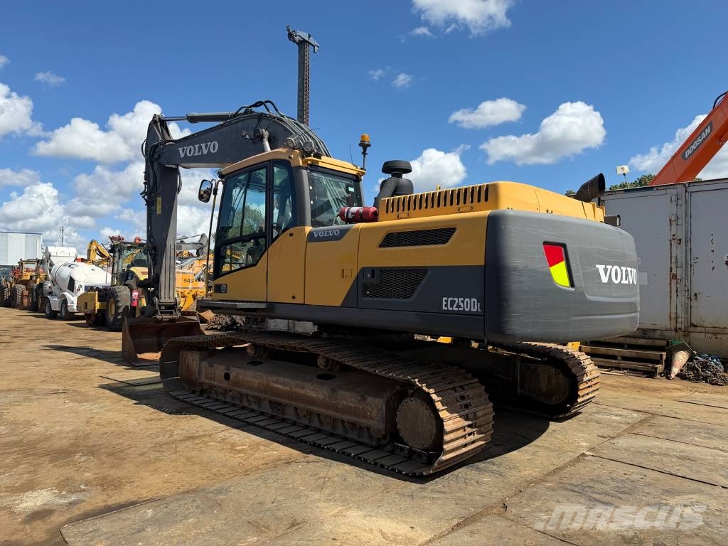 Volvo EC 250 D L Excavadoras sobre orugas