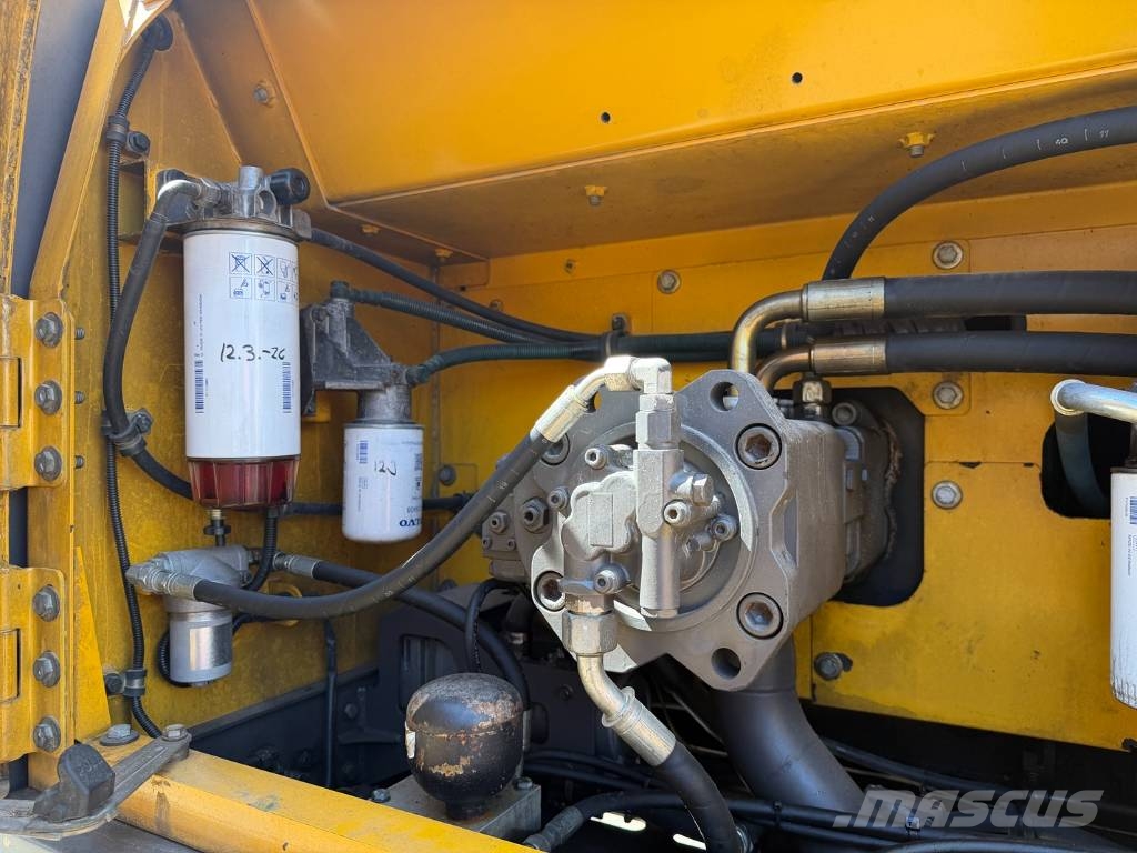 Volvo EC 250 D L Excavadoras sobre orugas