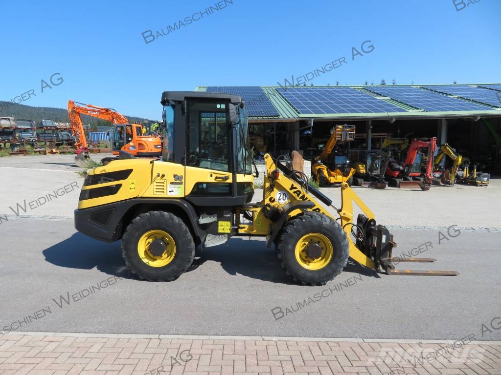 Yanmar V 80 Cargadoras sobre ruedas