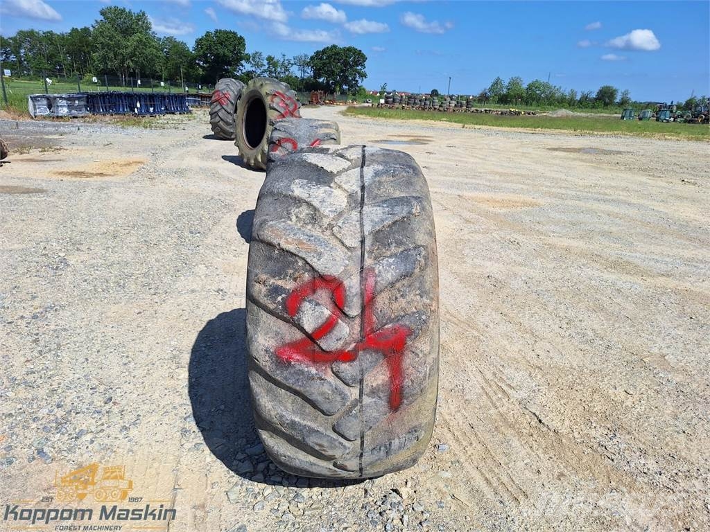 Trelleborg Twin 427 600/55x26,5 Gumiabroncsok, kerekek és felnik