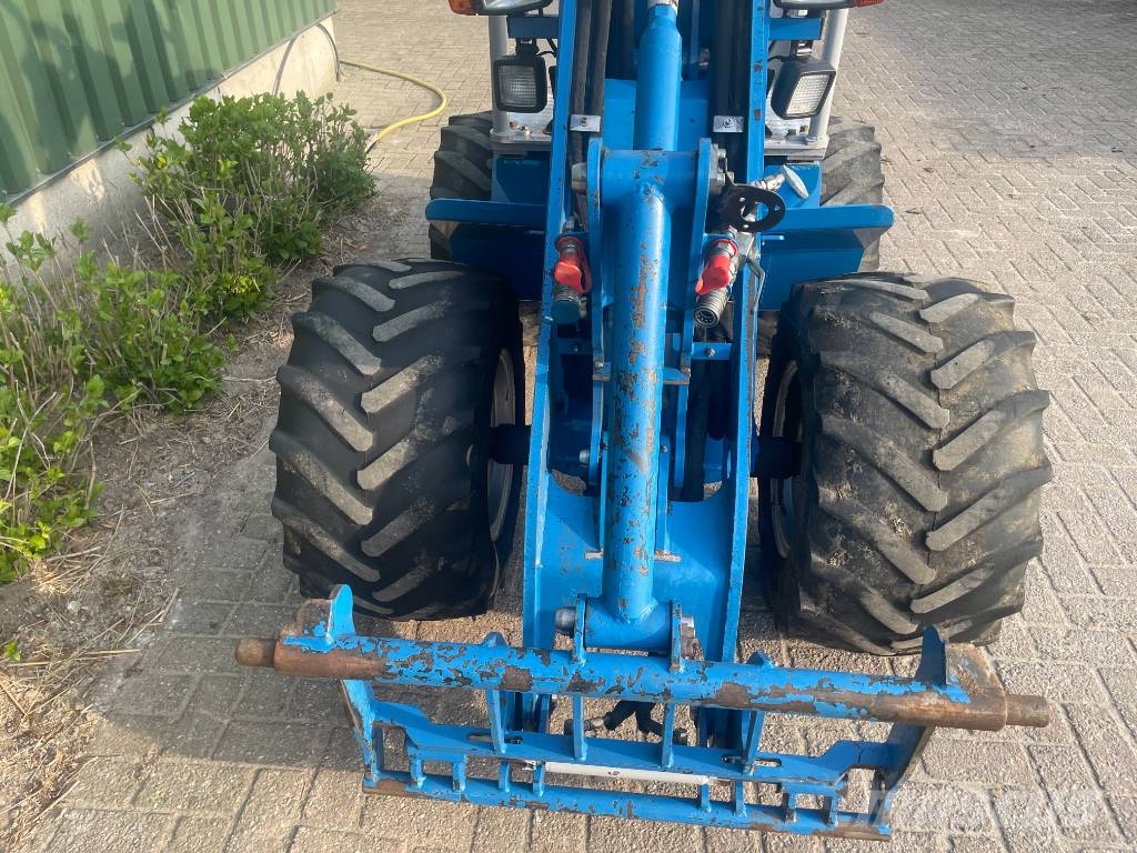 Quappen Q27 shovel loader (giant weidemann shaffer) لوادر صغيرة