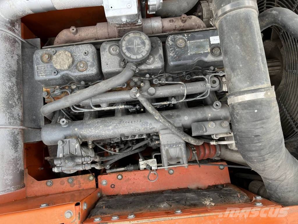 Doosan DX 300 LC Гусеничні екскаватори