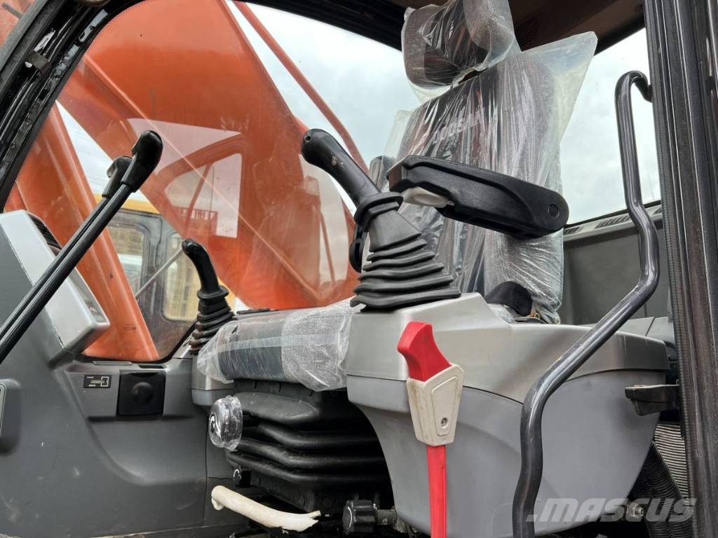 Doosan DX 300 LC Гусеничні екскаватори