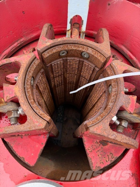 Bauer Slip Lifter KPL NEW DRILLING Rezervni delovi i oprema za bušenje
