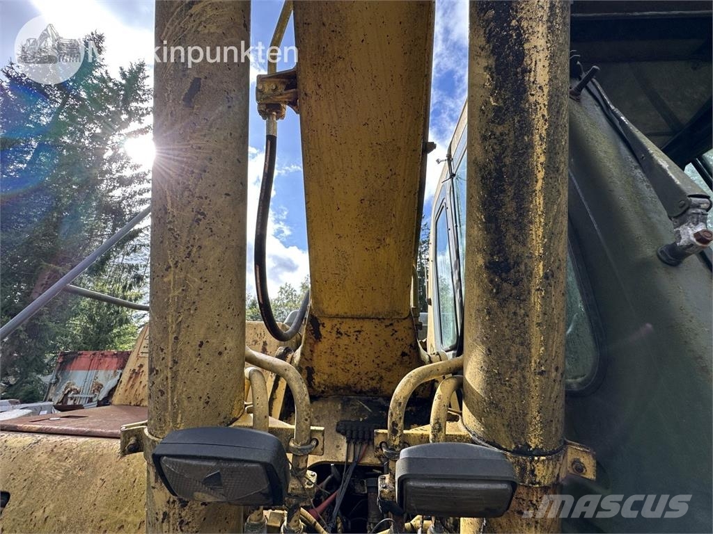 Komatsu PC290NLC-6K Crawler excavators