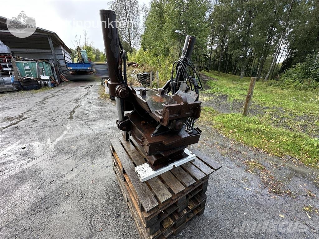 Komatsu PC290NLC-6K Crawler excavators