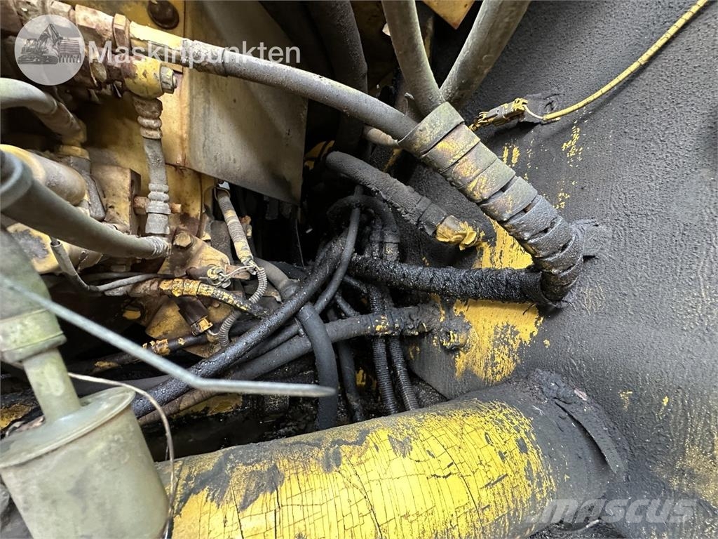 Komatsu PC290NLC-6K Crawler excavators