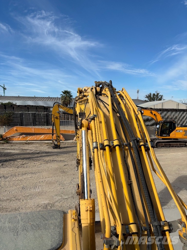 Komatsu PC 210 LC-10 Crawler excavators