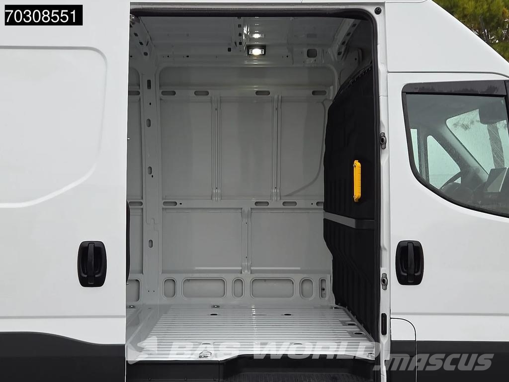 Iveco Daily 35S18 Nuevo - 3.0L - Automático - 180CV - L3 شاحنة مقفلة