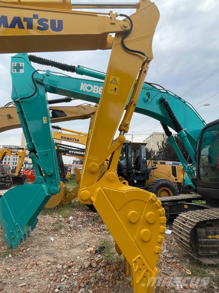 Komatsu PC 200-7 中型挖土機/掘鑿機/挖掘機 7t-12t