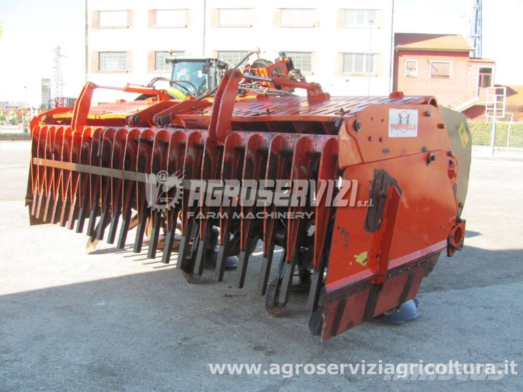 Tortella VANGATRICE TORTELLA MOD. 505-350 (ANNO 2004) Otras máquinas y aperos de labranza