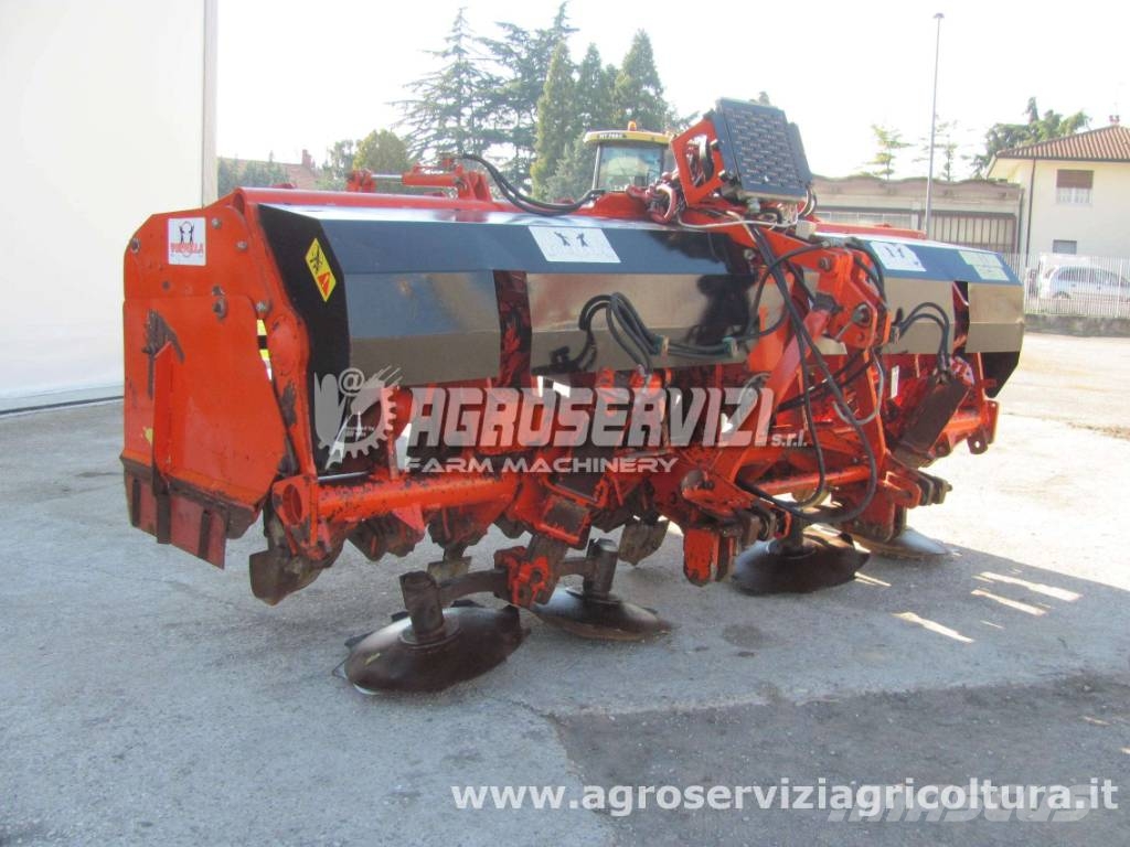 Tortella VANGATRICE TORTELLA MOD. 505-350 (ANNO 2004) Otras máquinas y aperos de labranza