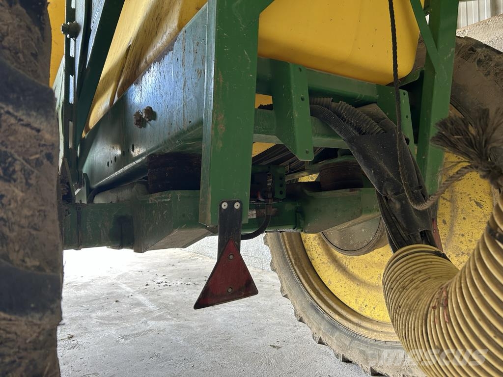 John Deere 724 Hinattavat ruiskut