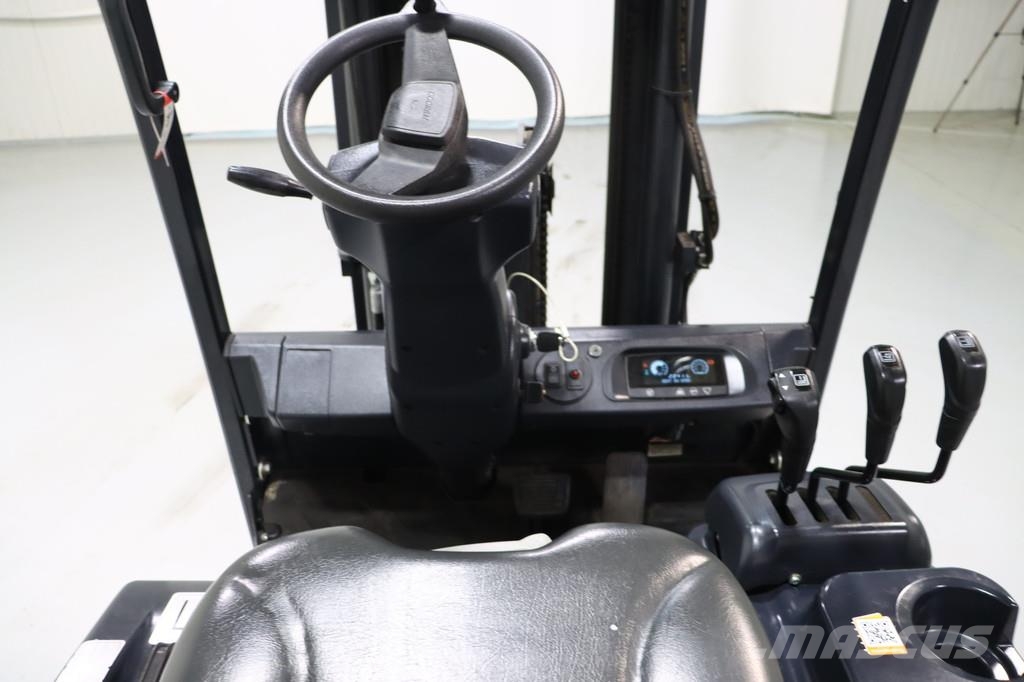 Doosan BC25S-7 전동 지게차