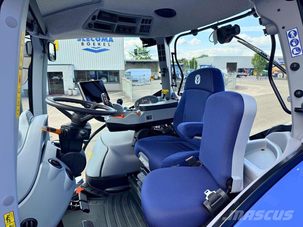 New Holland T5.140 AC Stage V Trattori