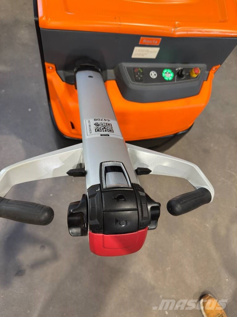 Rocla SWS16 Pedestrian stacker