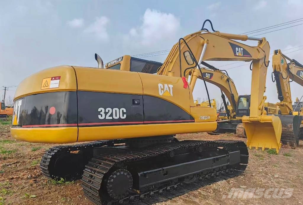 CAT 320 C L Lánctalpas kotrók