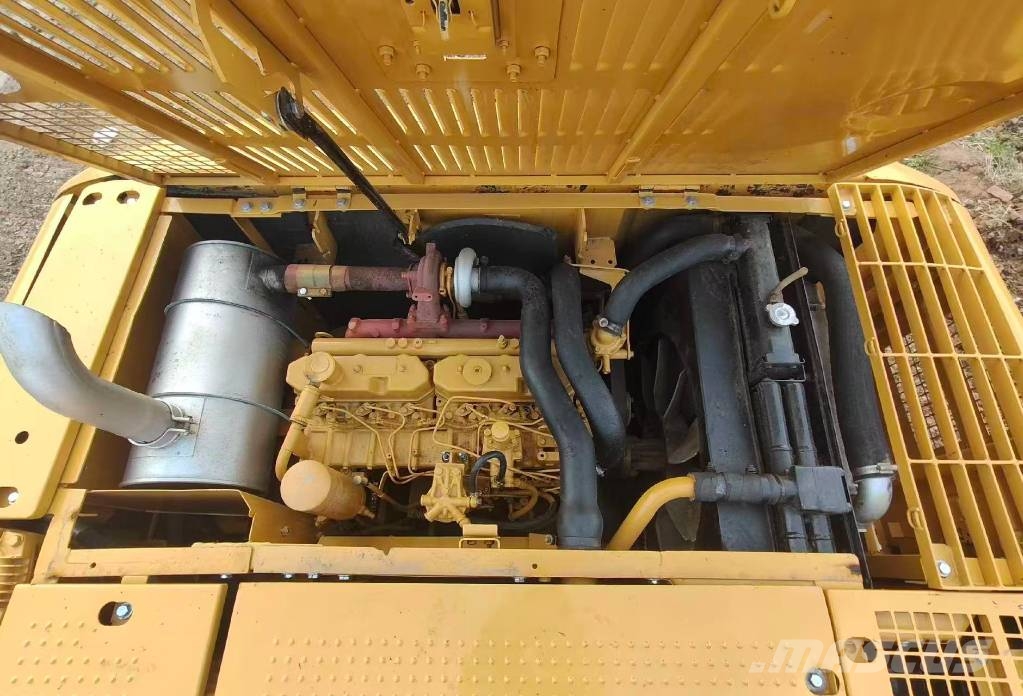 CAT 320 C L Lánctalpas kotrók