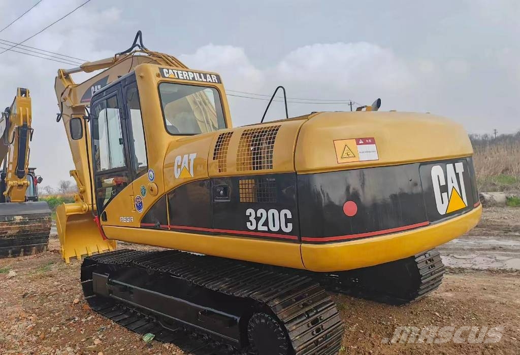 CAT 320 C L Lánctalpas kotrók