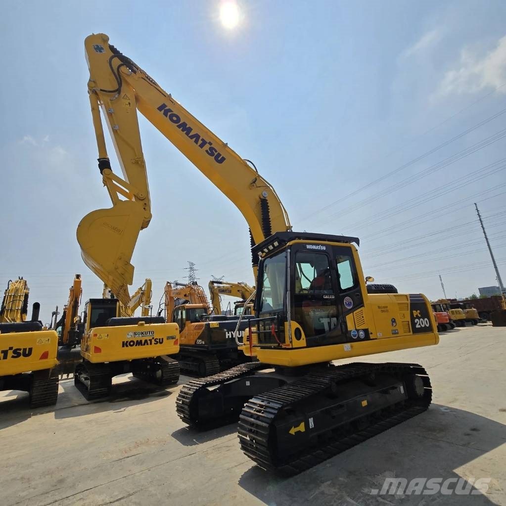 Komatsu PC 200-8 Εκσκαφείς με ερπύστριες